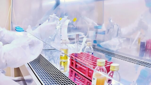 CANCERTHERA - Slider inicial - Imagem C (2) (1)