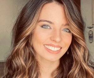 CancerThera - Equipe - Larissa Mansano de Souza