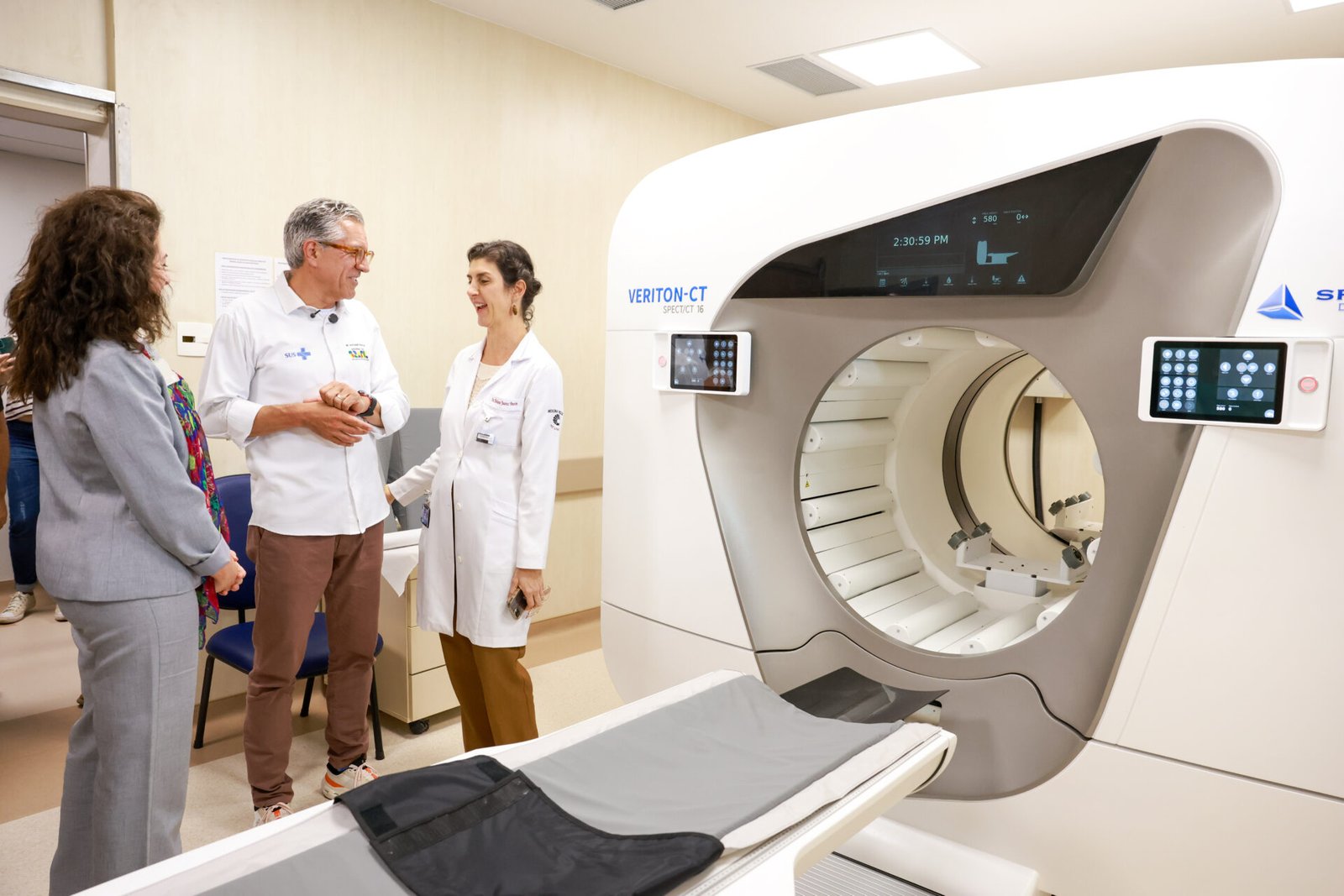 Ministro-Padilha-Visita-Unicamp_medicina-Nuclear